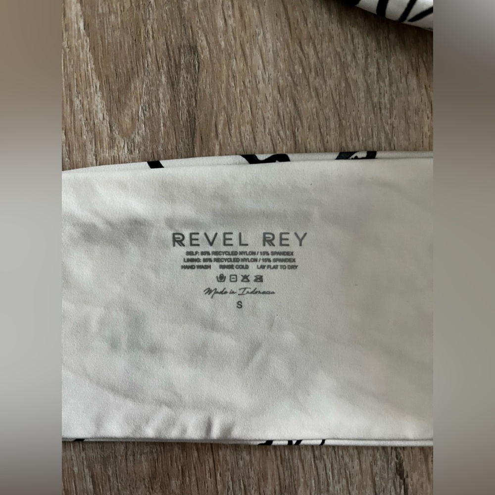 NWT Revolve Revel Ray Women’s Noir Floral Bikini Set Top (Small)/Bottom (Medium) - Picture 4 of 11